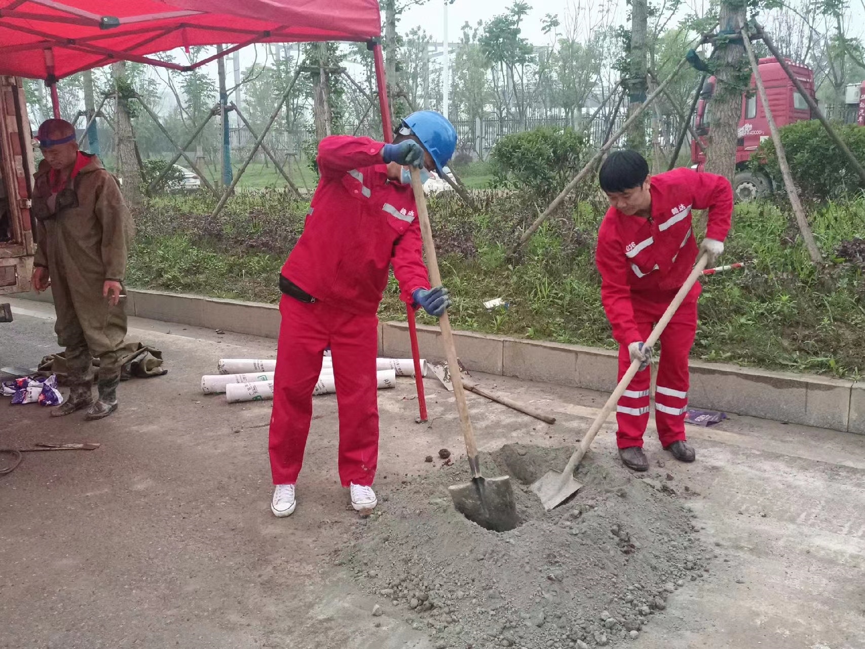 龙泉驿管道疏通哪家好】及时进行市政管道清淤